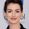 Anne Hathaway Short Haircuts (Photo 7 of 25)