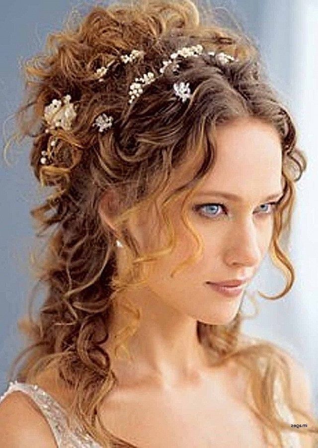 15 Photos Wedding Hairstyles for Medium Length Curly Hair