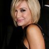 Short Blonde Bob Hairstyles With Layers (Photo 19 of 25)