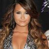 Demi Lovato Long Hairstyles (Photo 15 of 25)
