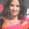 Demi Lovato Medium Hairstyles (Photo 18 of 25)
