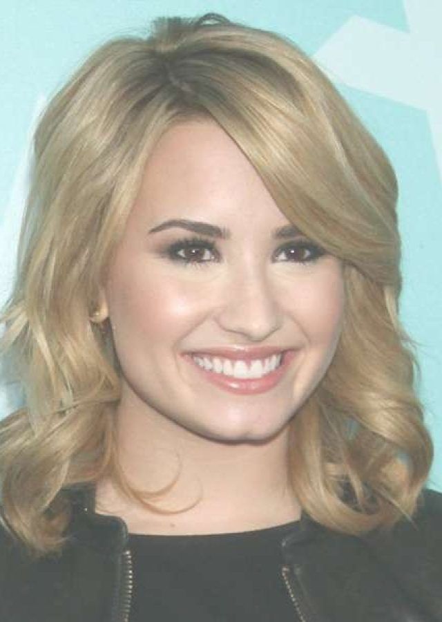 25 Collection of Demi Lovato Medium Hairstyles
