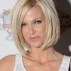Short Shoulder Length Hairstyles For Women (Photo 24 of 25)