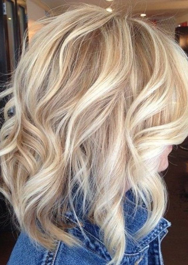 2024 Popular Buttery Blonde Hairstyles
