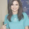 Selena Gomez Medium Hairstyles (Photo 11 of 15)