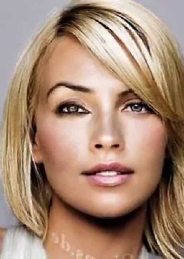 25 Best Collection of Short Haircuts for Big Foreheads