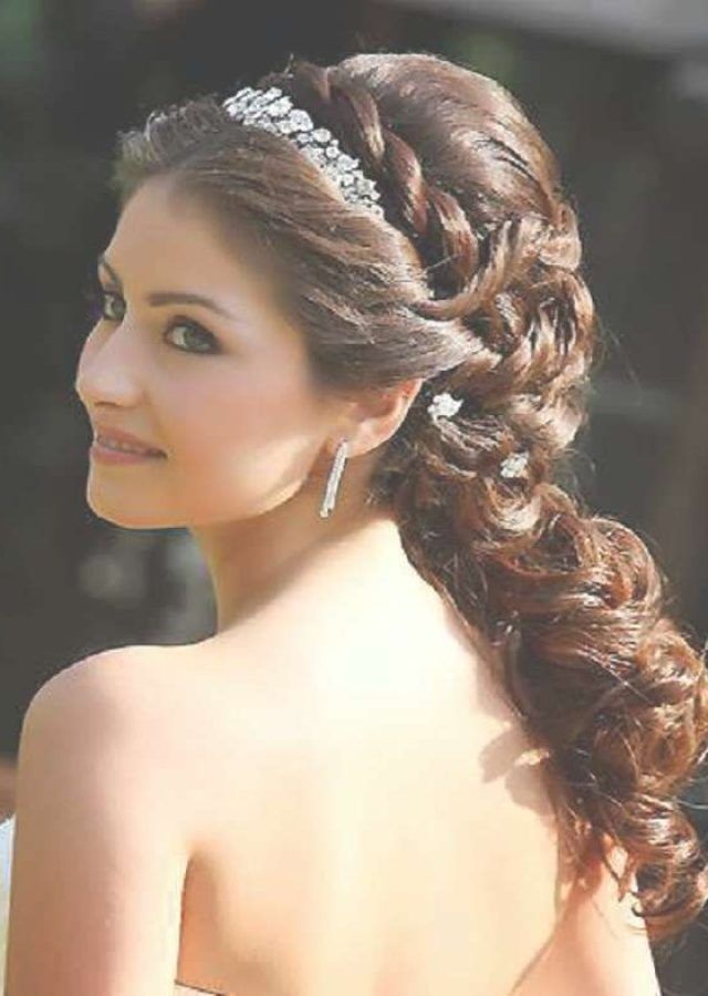 2024 Best of Indian Wedding Medium Hairstyles