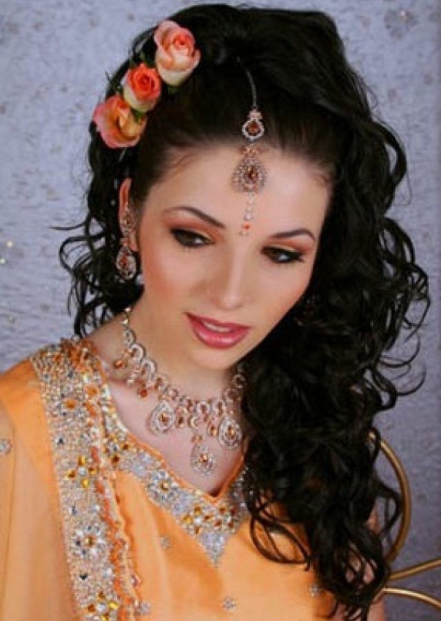 2024 Latest Indian Wedding Hairstyles for Short Curly Hair