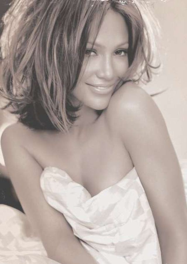 25 Best Jennifer Lopez Medium Haircuts