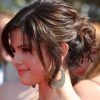 Dishevelled Side Tuft Prom Hairstyles (Photo 3 of 25)