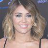 Miley Cyrus Medium Haircuts (Photo 2 of 25)