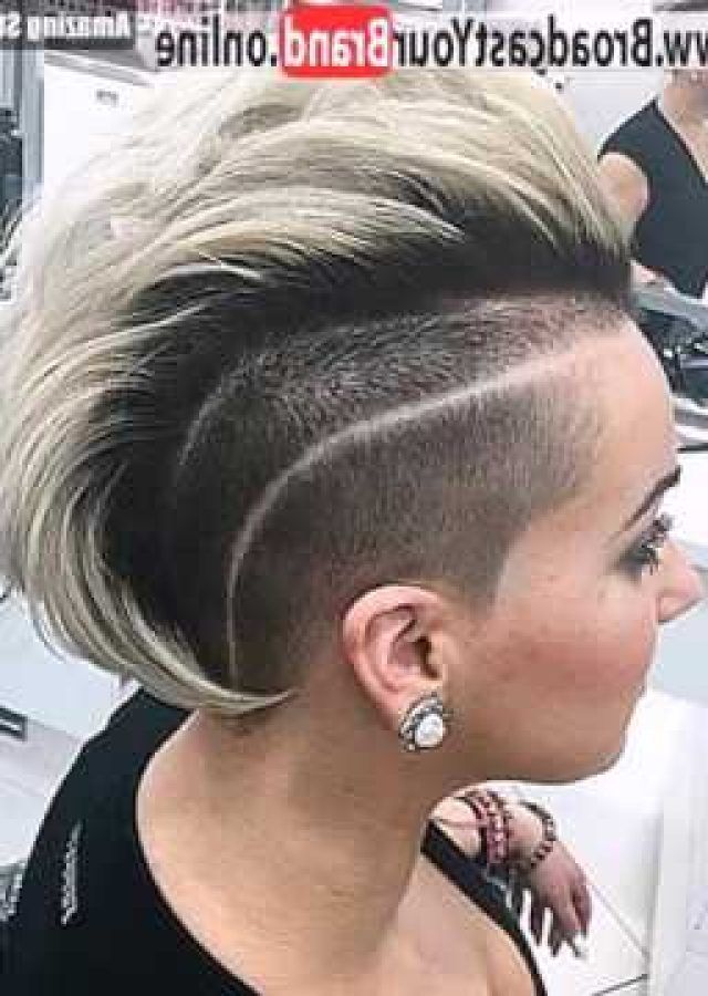 The Best Mohawk Hairstyles with Length and Frosted Tips