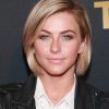 Julianne Hough Short Hairstyles (Photo 13 of 25)