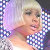 Nicki Minaj Medium Haircuts (Photo 22 of 25)