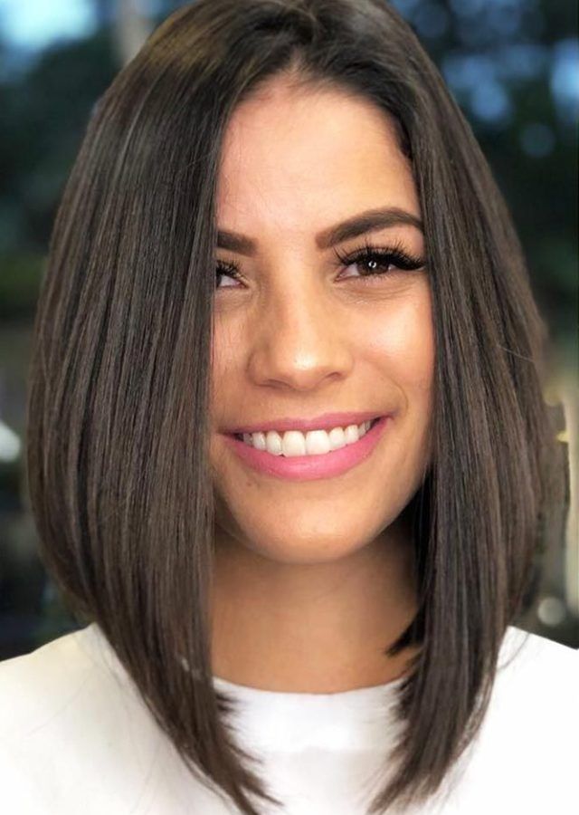 25 Best Collection of Straight Lob Haircuts with Feathered Ends