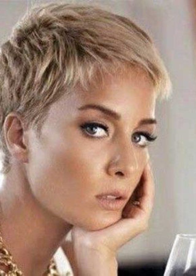 Top 25 of Sassy Short Pixie Haircuts with Bangs