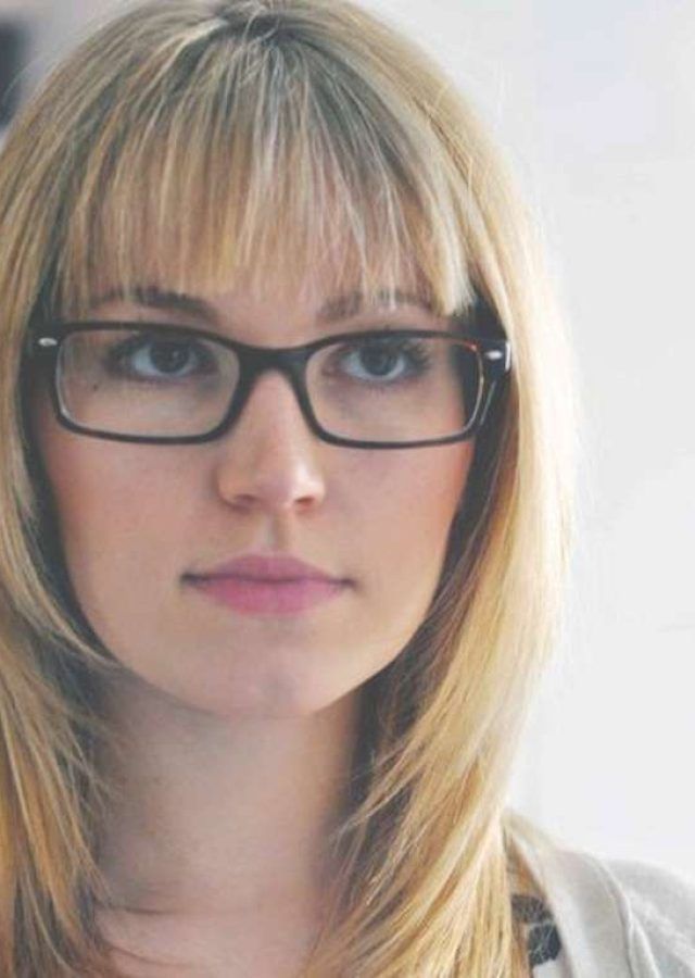 15 Inspirations Medium Hairstyles for Ladies with Glasses
