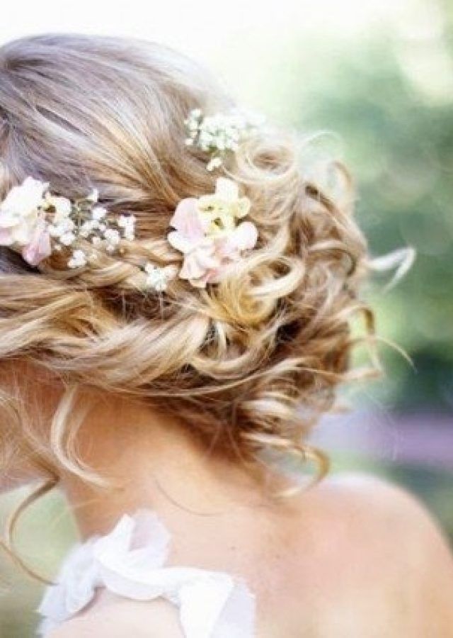 The Best Updo Hairstyles with Flowers