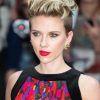 Scarlett Johansson Short Haircuts (Photo 16 of 25)