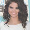 Selena Gomez Medium Haircuts (Photo 6 of 25)