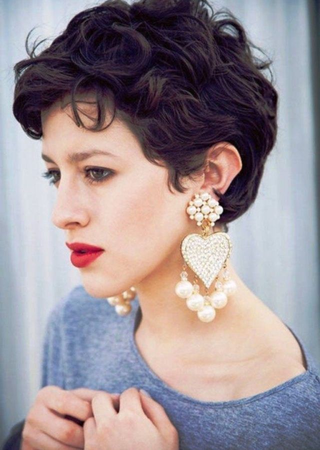25 Collection of Short Cuts for Thick Wavy Hair
