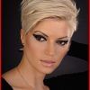 Short Hairstyles For Women With Oval Face (Photo 12 of 25)