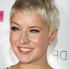 Short Hairstyles For Women With Glasses (Photo 21 of 25)