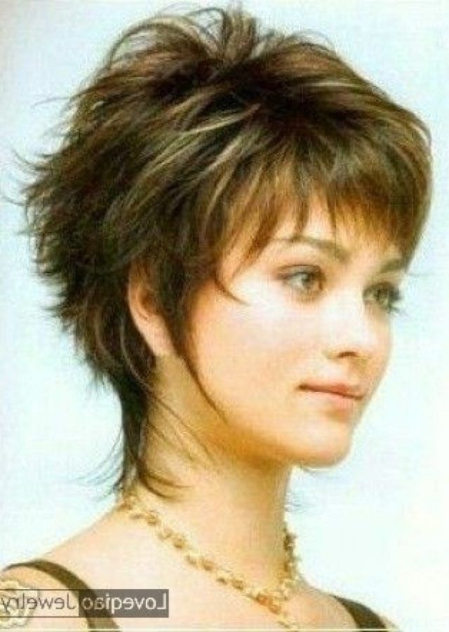 2024 Latest Short Shaggy Hairstyles for Round Faces