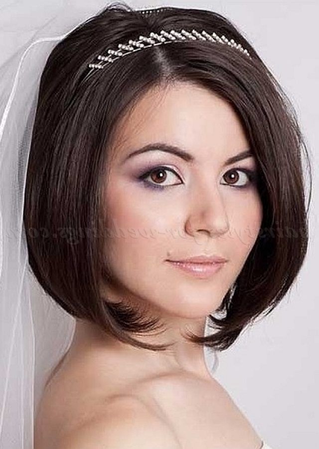The Best Wedding Hairstyles for Short Hair and Bangs