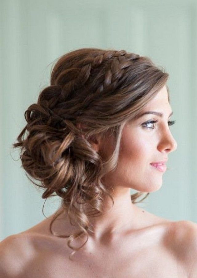 The Best Chic Updos for Long Hair