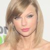 Taylor Swift Medium Hairstyles (Photo 22 of 25)