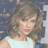 Taylor Swift Medium Hairstyles (Photo 21 of 25)