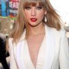 Taylor Swift Long Hairstyles (Photo 17 of 25)