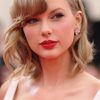 Taylor Swift Long Hairstyles (Photo 14 of 25)