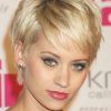 Short Hairstyle For Women With Oval Face (Photo 9 of 25)