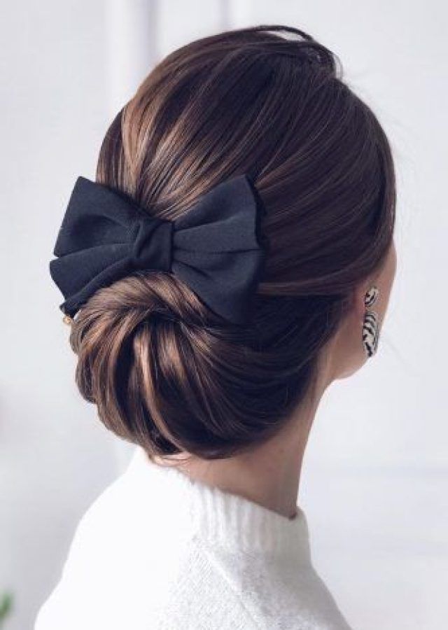 The Best Classic Updo with a Bow